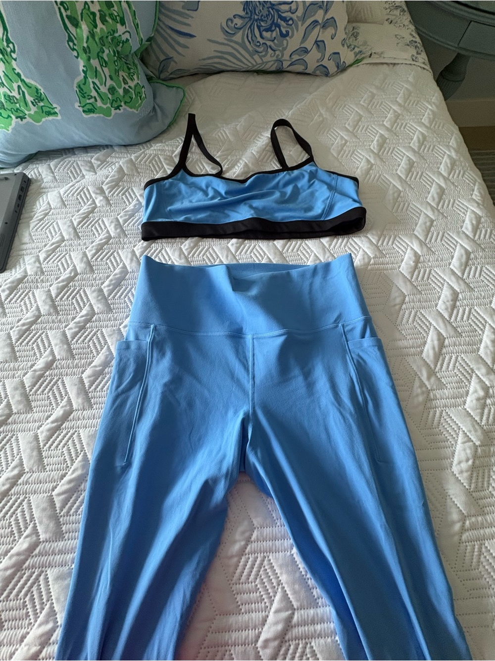 Athleta square neck Bra (XL) and tights (L)NWOT